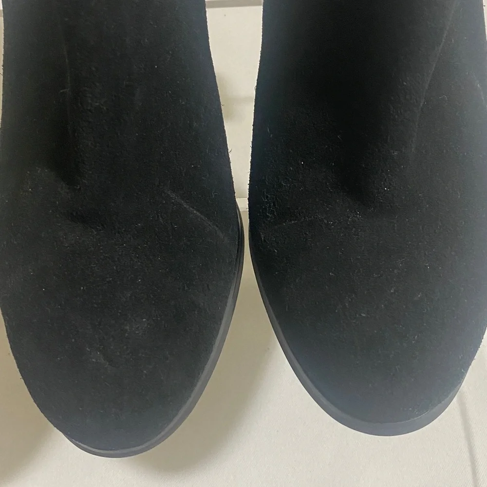 NWOB MICHAEL KORS Black Suede Pull-on Ankle Boots w MK Logo Women's Size 6M